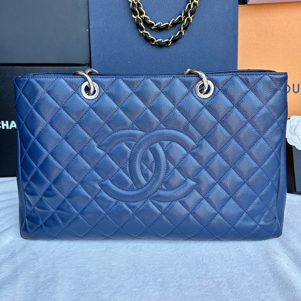 Chanel XL GST Navy Blue ,Caviar Leather  in Silver Hardware